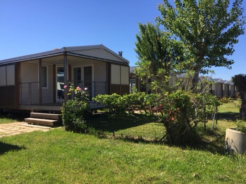 Camping Phare Ouest Saint-Denis-d'Oleron Exterior photo